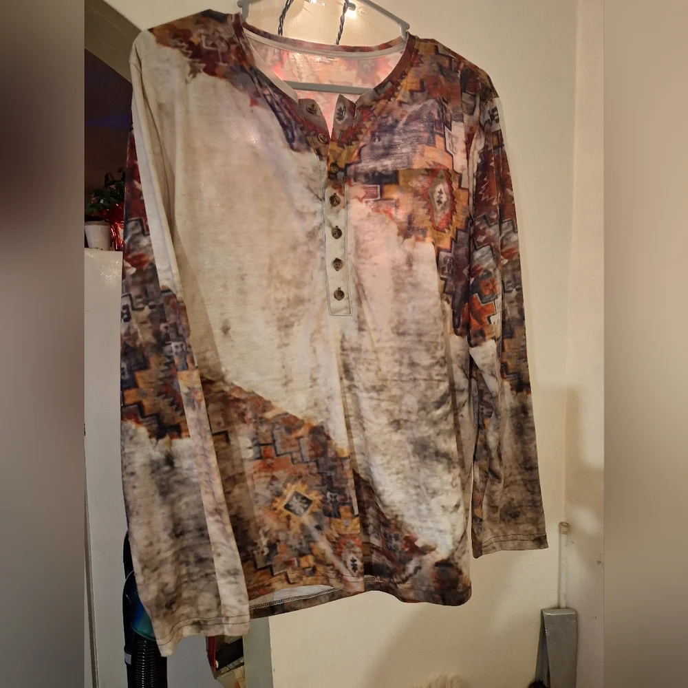 Southwestern Polyester Blend Shirt. - Picture 2 of 2